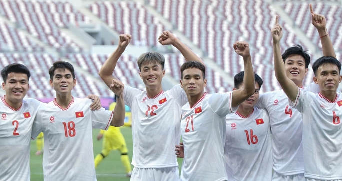U23 Việt Nam tự tin sau khi giành vé tứ kết sớm. Ảnh: VFF