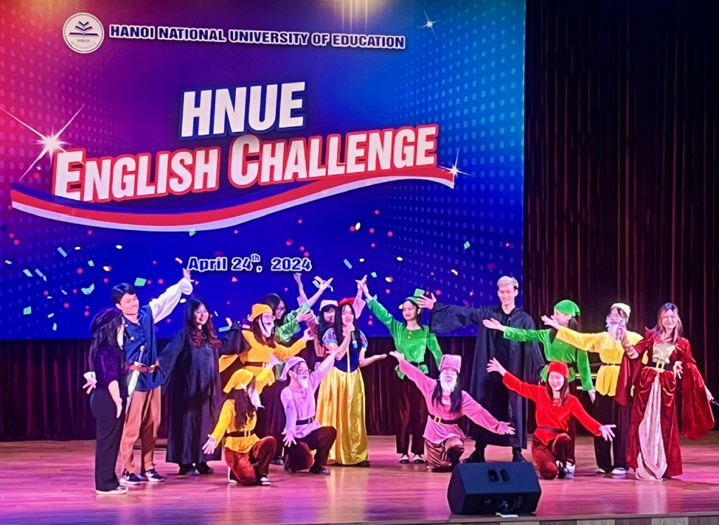 Sinh viên Trường ĐH Sư phạm hào hứng với sân chơi “HNUE English challenge 2024”