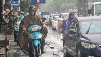 Dự báo thời tiết ngày 5/5/2024: Hà Nội có mưa rào và dông, cục bộ có mưa to
