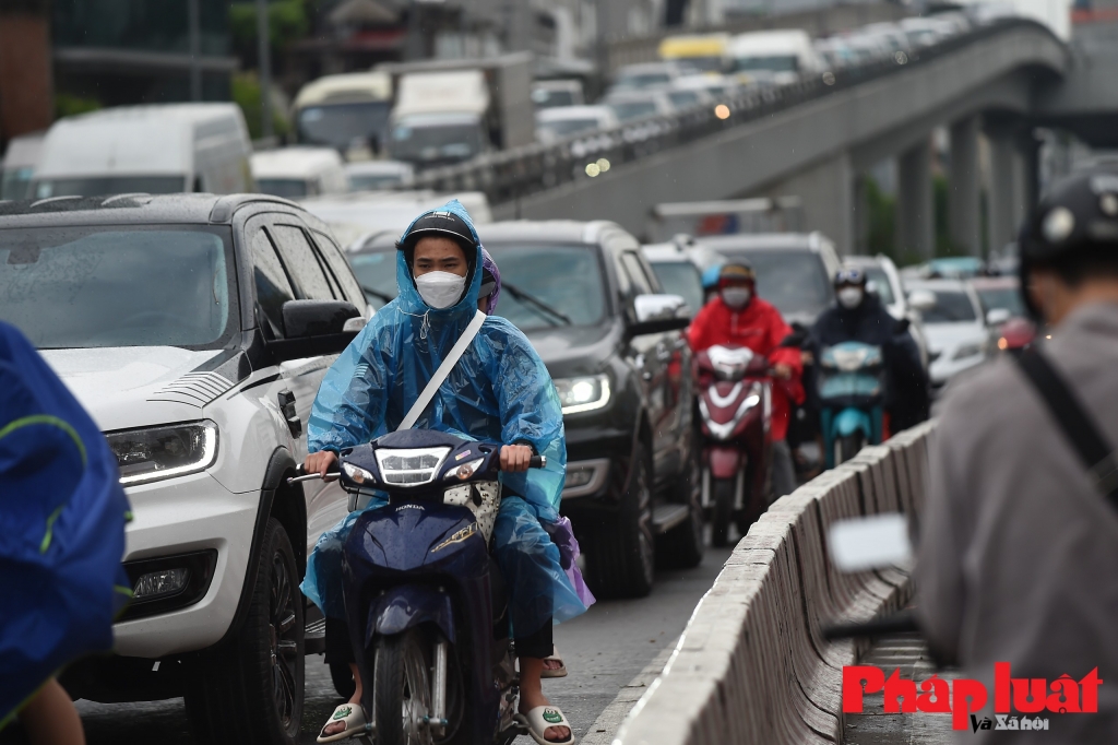 Dự báo thời tiết ngày 8/5: Hà Nội có mưa rào và dông rải rác, cục bộ có mưa to