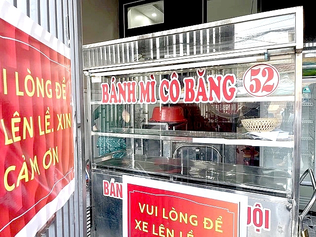 Tiệm bánh mỳ Cô Băng, TP Long Khánh (Đồng Nai) cơ sở bán bánh mỳ khiến nhiều người ngộ độc. Ảnh: N.K
