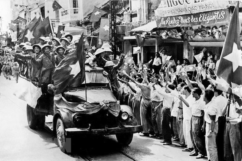 Truyền thống đấu tranh cách mạng vẻ vang của Đảng bộ, lực lượng vũ trang và Nhân dân Hà Nội trong sự nghiệp giải phóng dân tộc