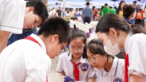 Học sinh Hà Nội hào hứng với Hội thi STEM thành phố năm 2024