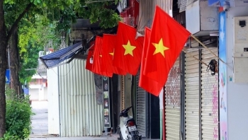 Lá cờ Việt Nam kiêu hãnh, đầy tự hào