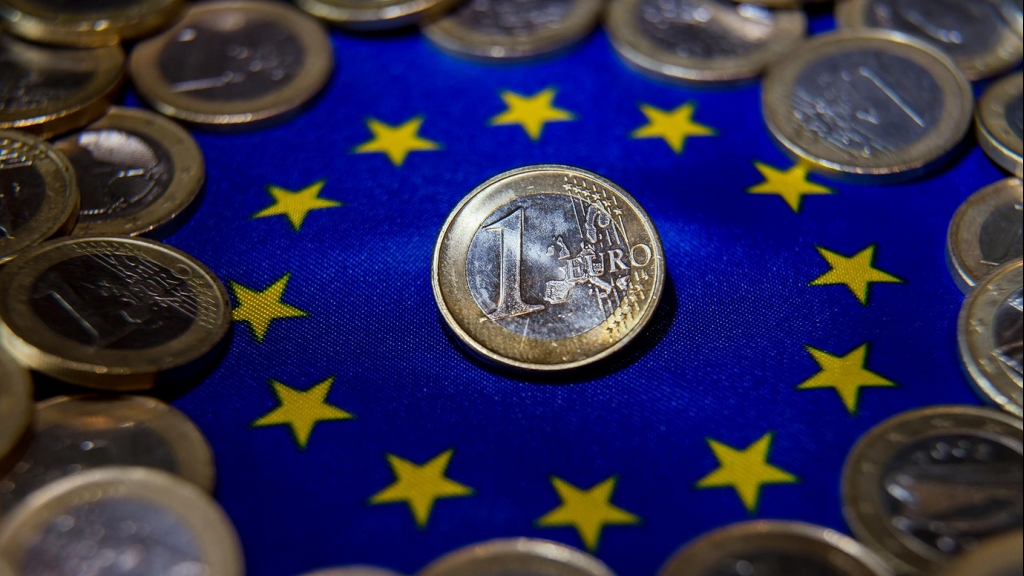 ECB cảnh báo mức nợ cao khiến châu Âu có nguy cơ gặp cú sốc bất lợi