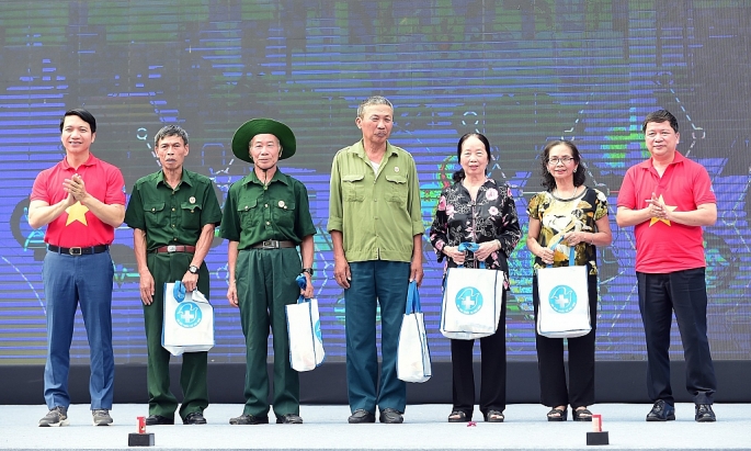 Lễ ra quân Hành trình Thầy thuốc trẻ làm theo lời Bác, tình nguyện vì sức khỏe cộng đồng