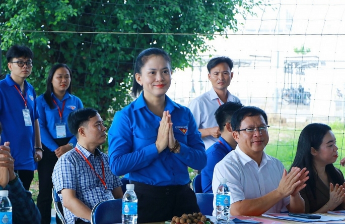 Đồng chí Trần Thị Diễm Trinh, Ủy viên Ban Thường vụ Trung ương đoàn, Bí thư Tỉnh đoàn Bình Dương