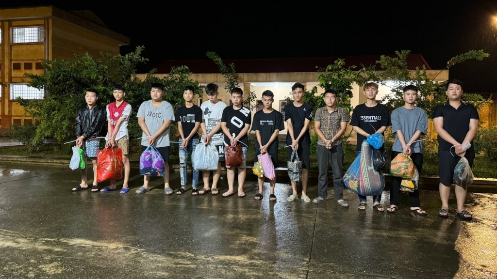 Tạm giữ nhóm thanh thiếu niên ở Quảng Ninh đuổi đánh nhau lúc nửa đêm