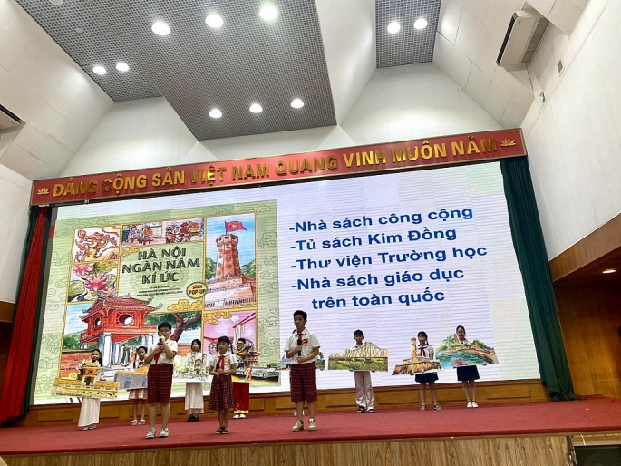 Tiết mục dự thi của học sinh phường Phúc La, quận Hà Đông đạt giải Xuất sắc Cuộc thi Đại sứ Văn hóa đọc thành phố Hà Nội năm 2024 