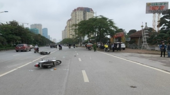 Hà Nội: tìm người biết thông tin vụ tai nạn chết người trên đường Võ Chí Công