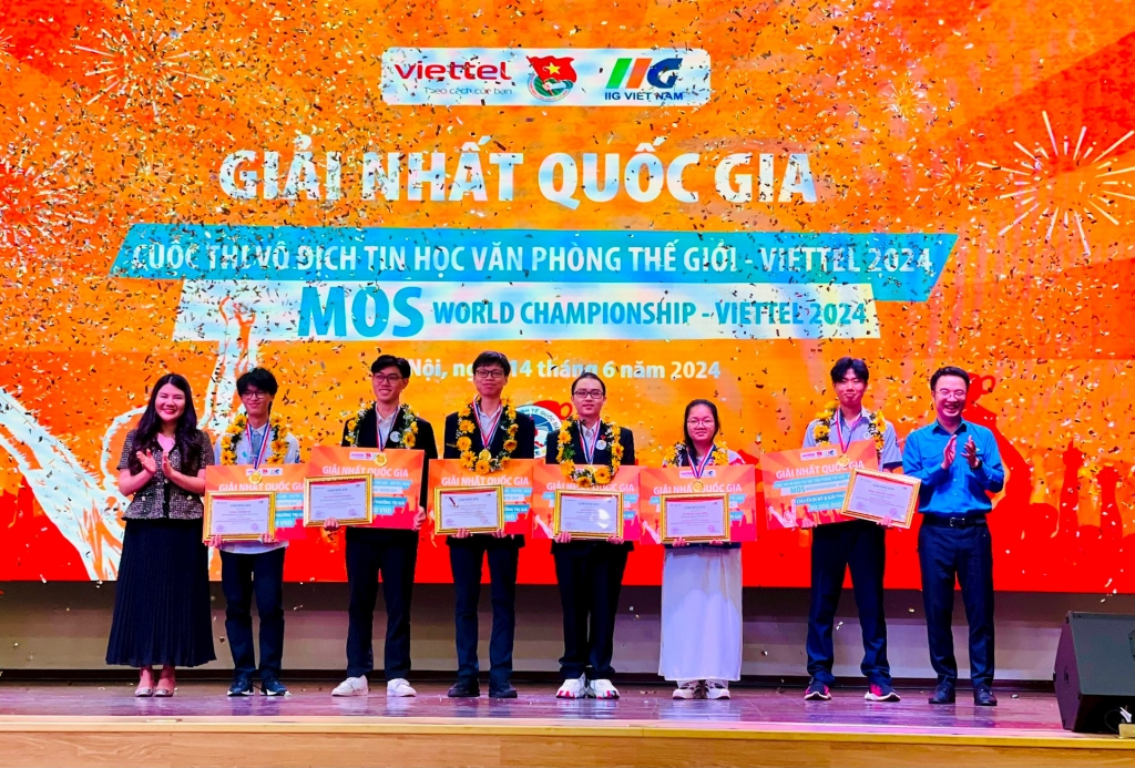 6 học sinh, sinh viên Việt Nam tham gia Cuộc thi Vô địch tin học văn phòng thế giới