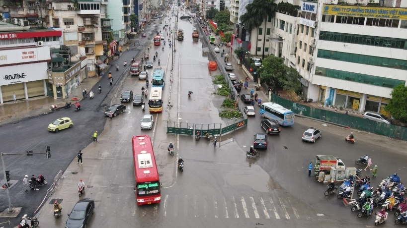 Hà Nội cấm xe tải qua đường Kim Đồng phục vụ thi công hầm chui