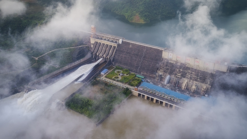 13h chiều nay, hồ thủy điện Sơn La, Tuyên Quang mở cửa xả đáy