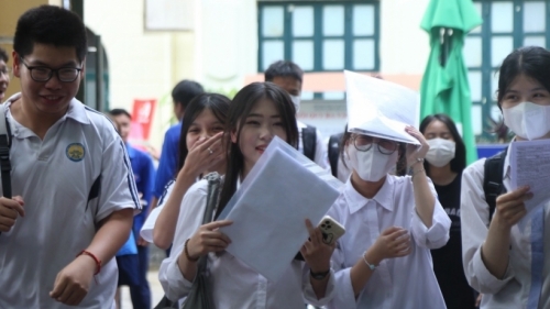 Kỳ thi tốt nghiệp THPT 2024: thí sinh đăng ký miễn thi ngoại ngữ của Hà Nội nhiều nhất cả nước