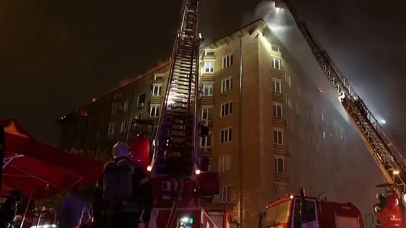 Cháy lớn tại một tòa nhà khiến 8 người tử vong