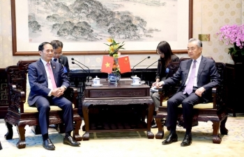 Bộ trưởng Bùi Thanh Sơn hội kiến Bộ trưởng Ngoại giao Trung Quốc