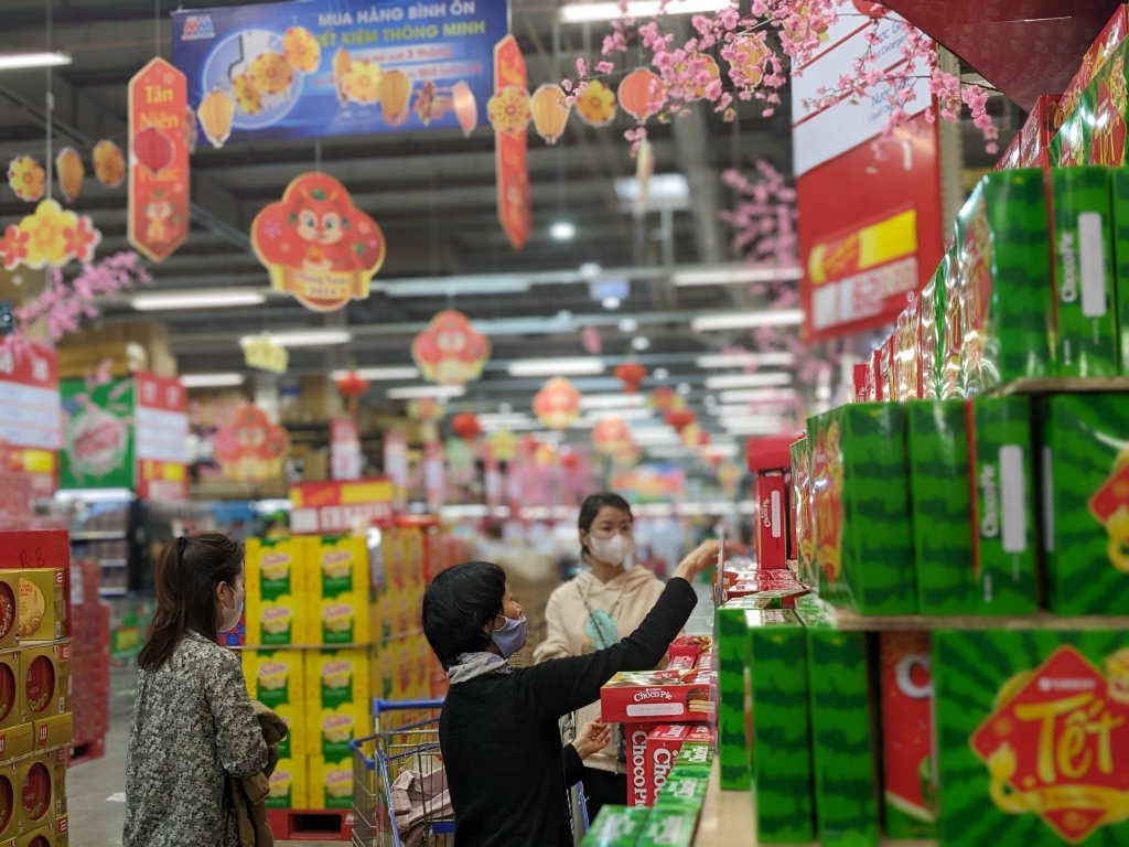 Sản phẩm Việt tại siêu thị MM Mega Market ngày càng đa dạng và chiếm ưu thế về chất lượng, giá cả. Ảnh: Phúc Nguyễn
