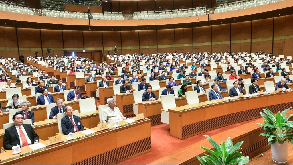 Quốc hội thông qua 11 luật và 21 nghị quyết tại kỳ họp thứ 7