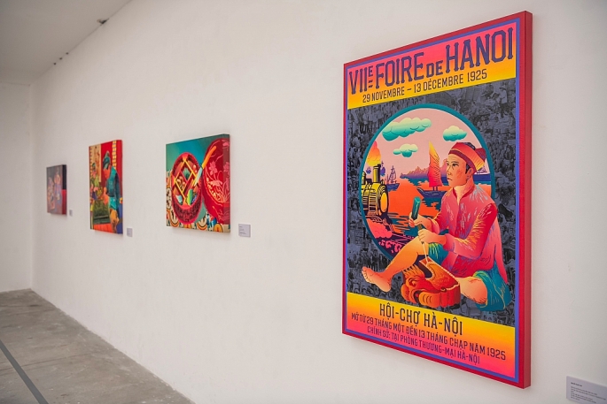 Các tác phẩm của nghệ sĩ Xuân Lam tại Triển lãm Cẩm nang sử dụng Cuộc đời diễn ra tại VCCA