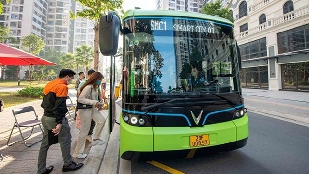 Chuyển đổi sang phương tiện xanh là nhiệm vụ, là mục tiêu của xe buýt Hà Nội