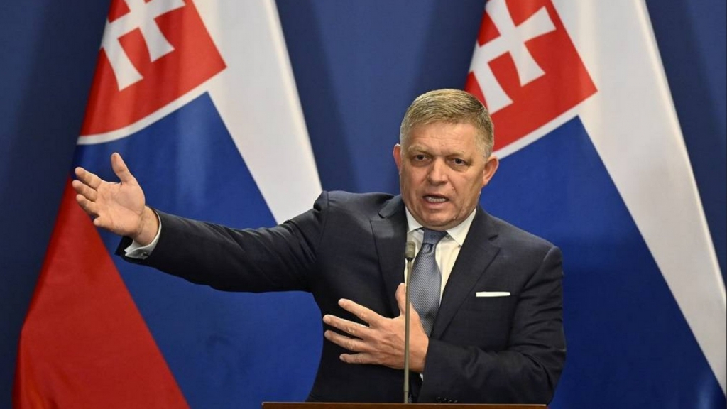 Lần đầu tiên Thủ tướng Slovakia xuất hiện trở lại sau vụ ám sát hụt