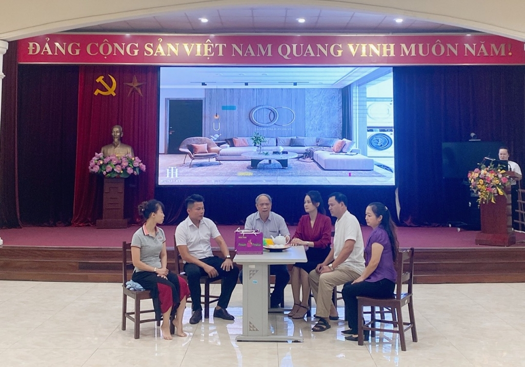 Tổ hòa giải phường Trung Hòa, quận Cầu Giấy, Hà Nội đã đạt giải Nhất cuộc thi Hòa giải viên giỏi TP Hà Nội năm 2023  Ảnh: Bạch Dương