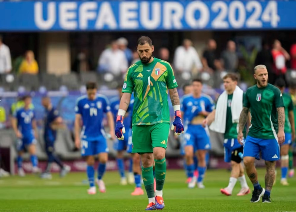 Italia có nguy cơ bị tước quyền đăng cai EURO 2032