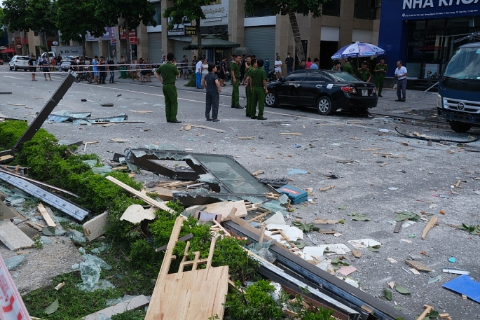 Vĩnh Phúc: hiện trường vụ nổ kinh hoàng tại TP Vĩnh Yên nhiều người bị thương