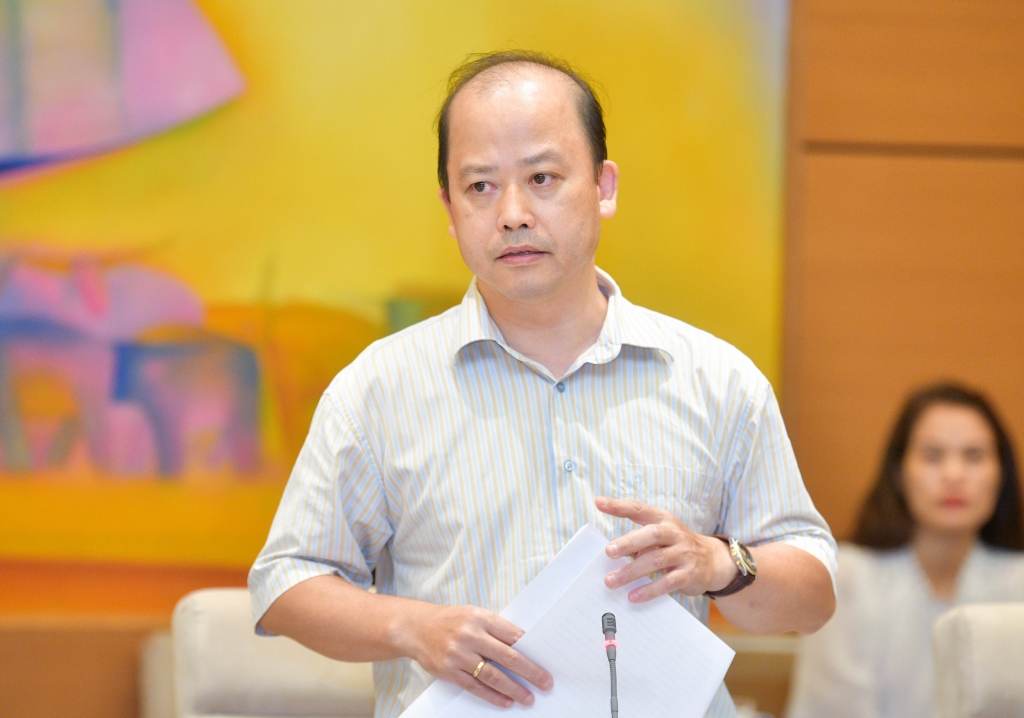 Ảnh 1: Luật sư Nguyễn Quang Hưng, Phó Chủ tịch Hội Luật Quốc tế Việt Nam, thành viên tổ Biên tập dự án Luật Thủ đô (sửa đổi)    Ảnh: Quốc hội
