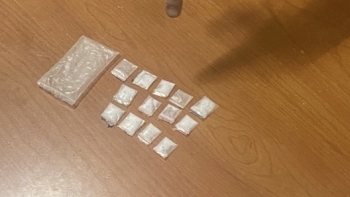 Nam thanh niên tái mặt, tự nguyện giao nộp 13 gói ma túy khi bị tổ công tác đặc biệt “tuýt còi”