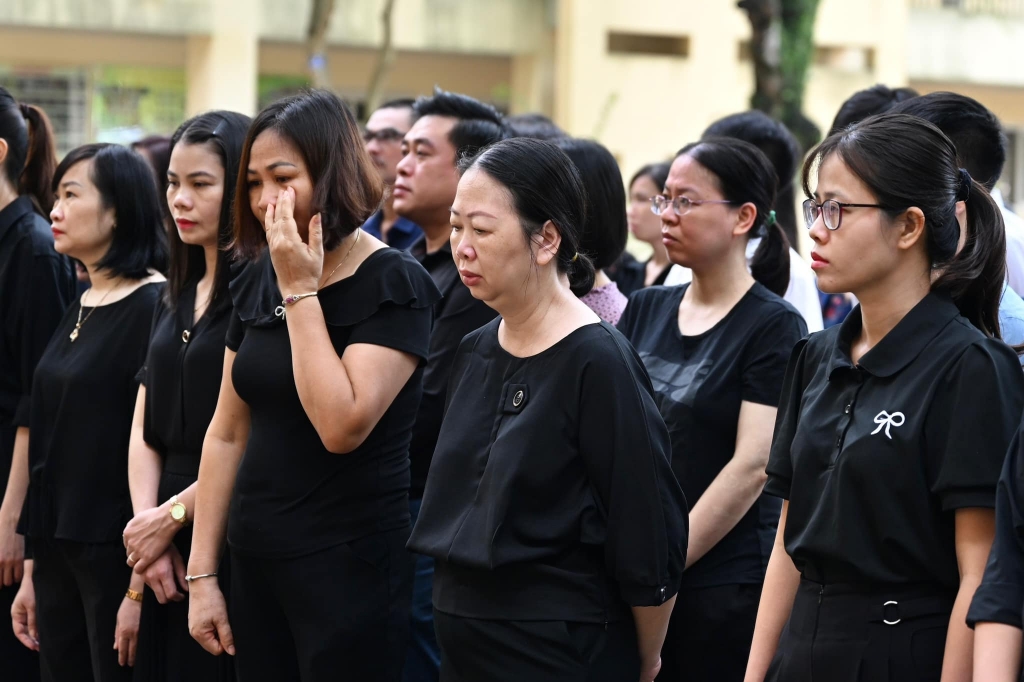Lễ tưởng niệm Tổng Bí thư Nguyễn Phú Trọng tại trường THPT Nguyễn Gia Thiều