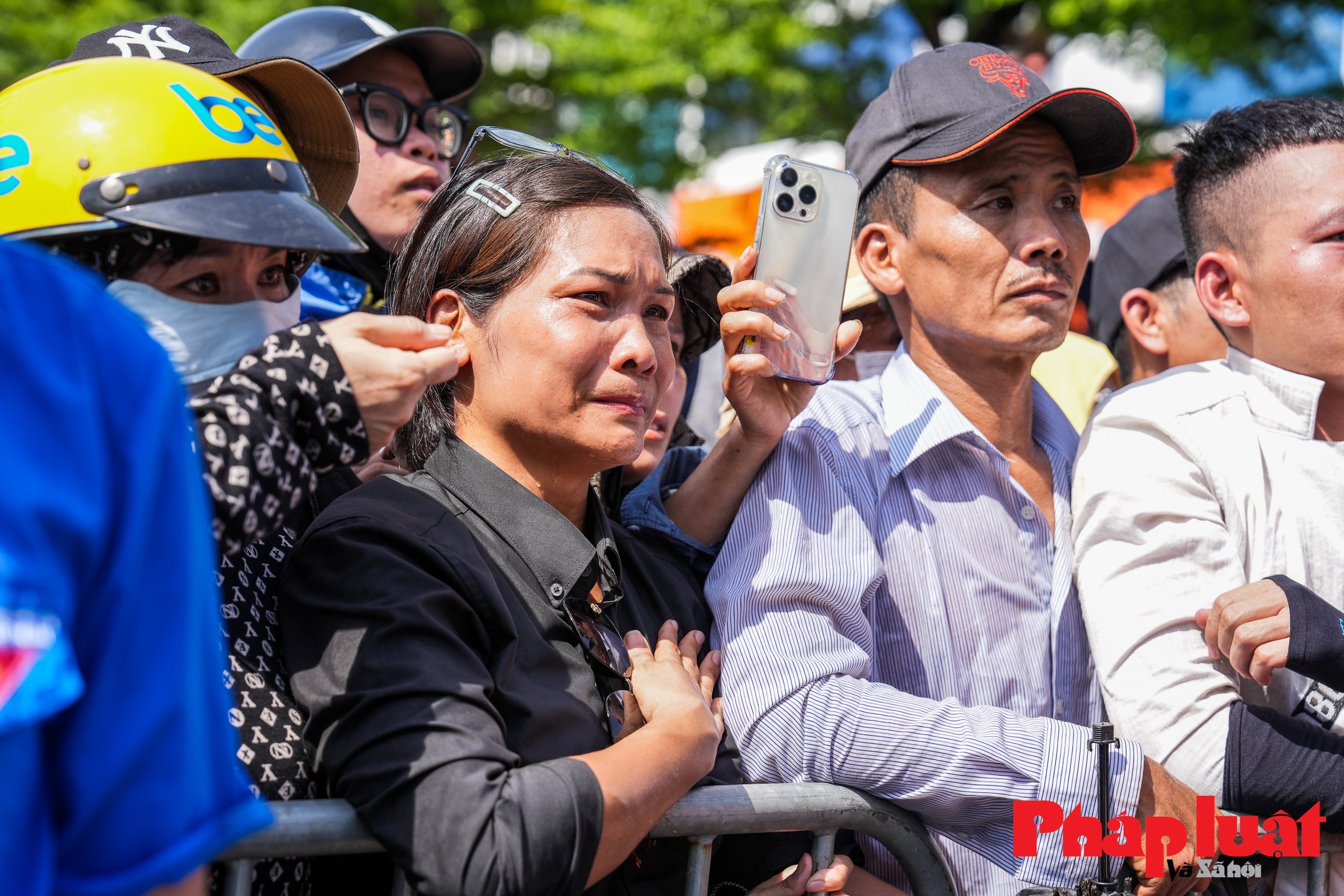 Những giọt nước mắt của Nhân dân tiễn đưa Tổng Bí thư Nguyễn Phú Trọng