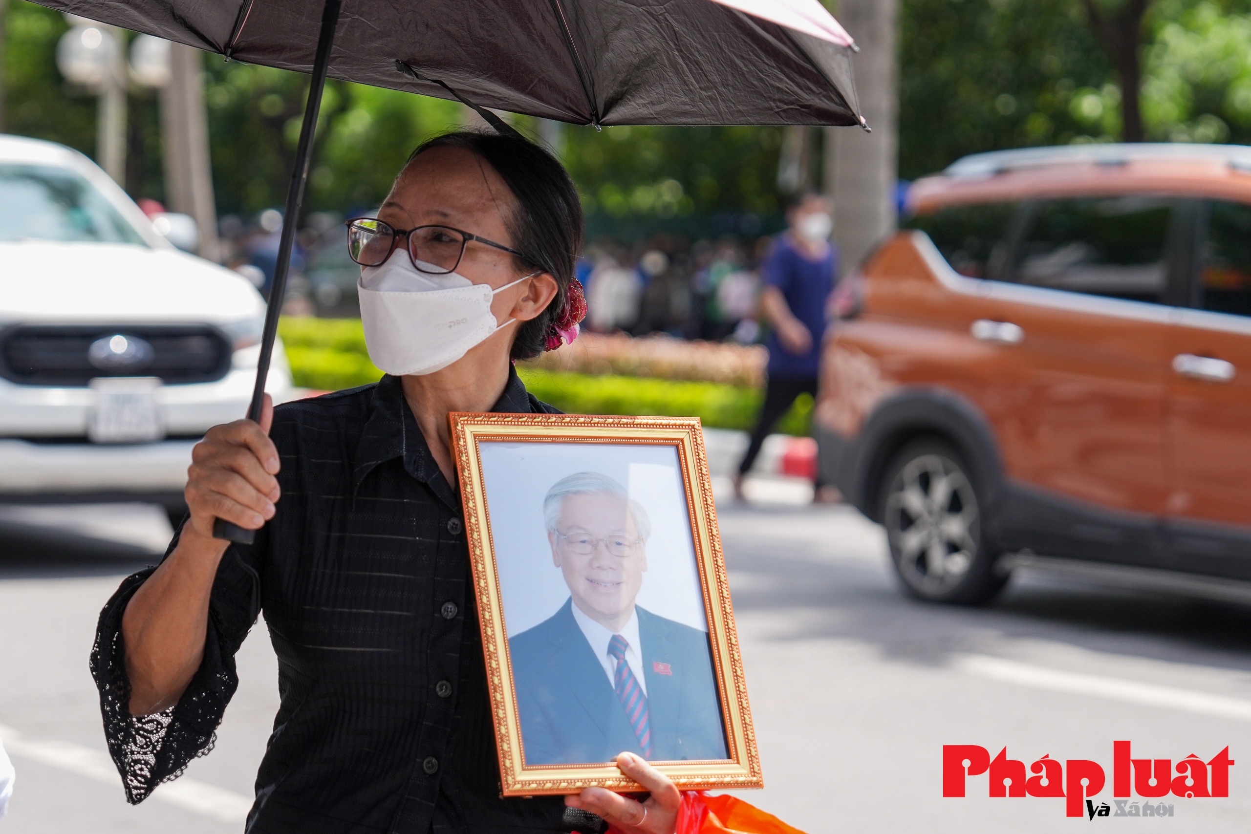 Những giọt nước mắt của nhân dân tiễn đưa Tổng Bí thư Nguyễn Phú Trọng