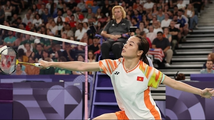 Nguyễn Thùy Linh thắng dễ trận mở màn tại Olympic Paris 2024