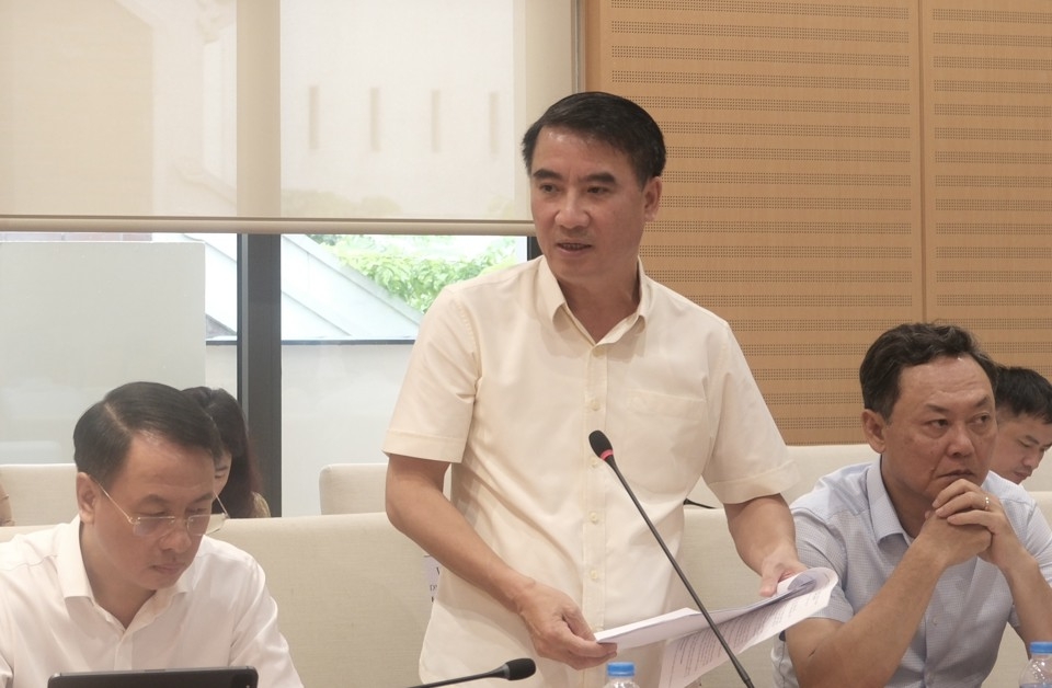 Giám đốc Sở Tài chính Nguyễn Xuân Lưu phát biểu tại hội nghị