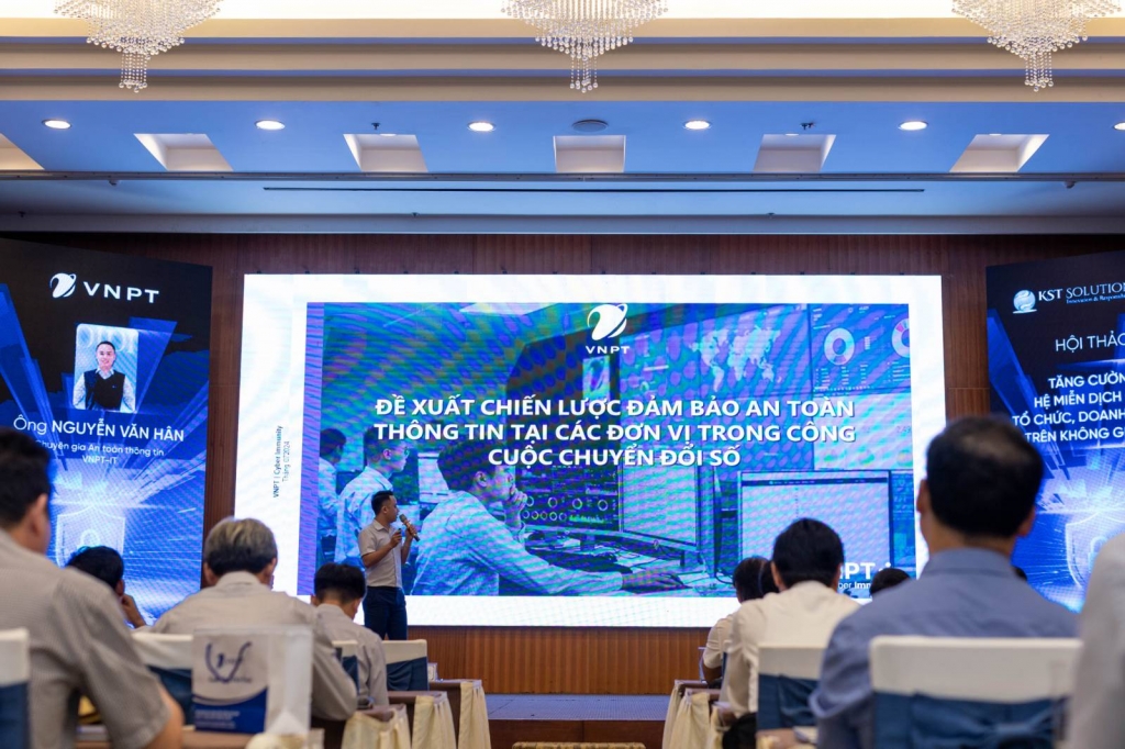 Công ty Công nghệ thông tin VNPT (VNPT-IT) phối hợp với Công ty IBM Vietnam tổ chức hội thảo