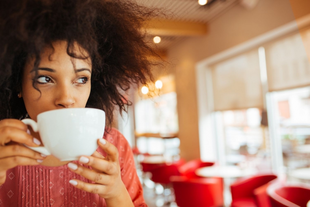 Phụ nữ uống cà phê mỗi ngày có tốt không?