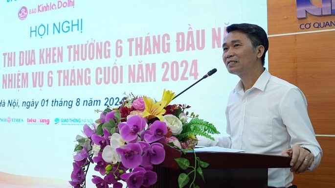 Trưởng Ban Thi đua-Khen thưởng TP Nguyễn Công Bằng phát biểu tại hội nghị