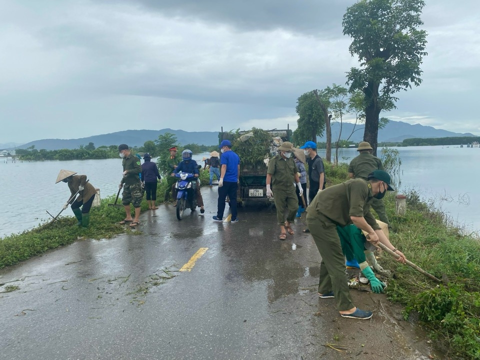 Huyện Quốc Oai, Hà Nội:  tập trung tổng vệ sinh sau khi nước rút, đảm bảo môi trường