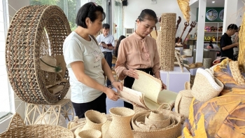 Hà Nội: giới thiệu hơn 350 mẫu sản phẩm thủ công mỹ nghệ, làng nghề sáng tạo và độc đáo