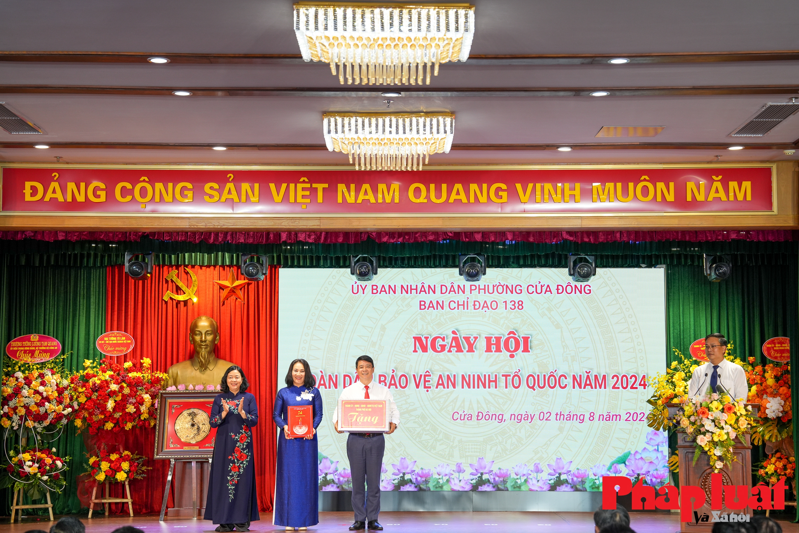 Chủ tịch nước Tô Lâm dự ngày hội toàn dân bảo vệ an ninh Tổ quốc tại Hà Nội