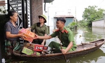 Huyện Chương Mỹ vẫn còn 16 thôn, xóm đang bị ngập