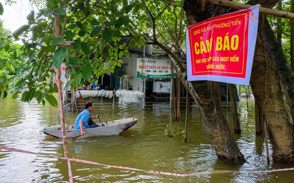 Hà Nội: cần khắc phục việc “sống chung với lũ”