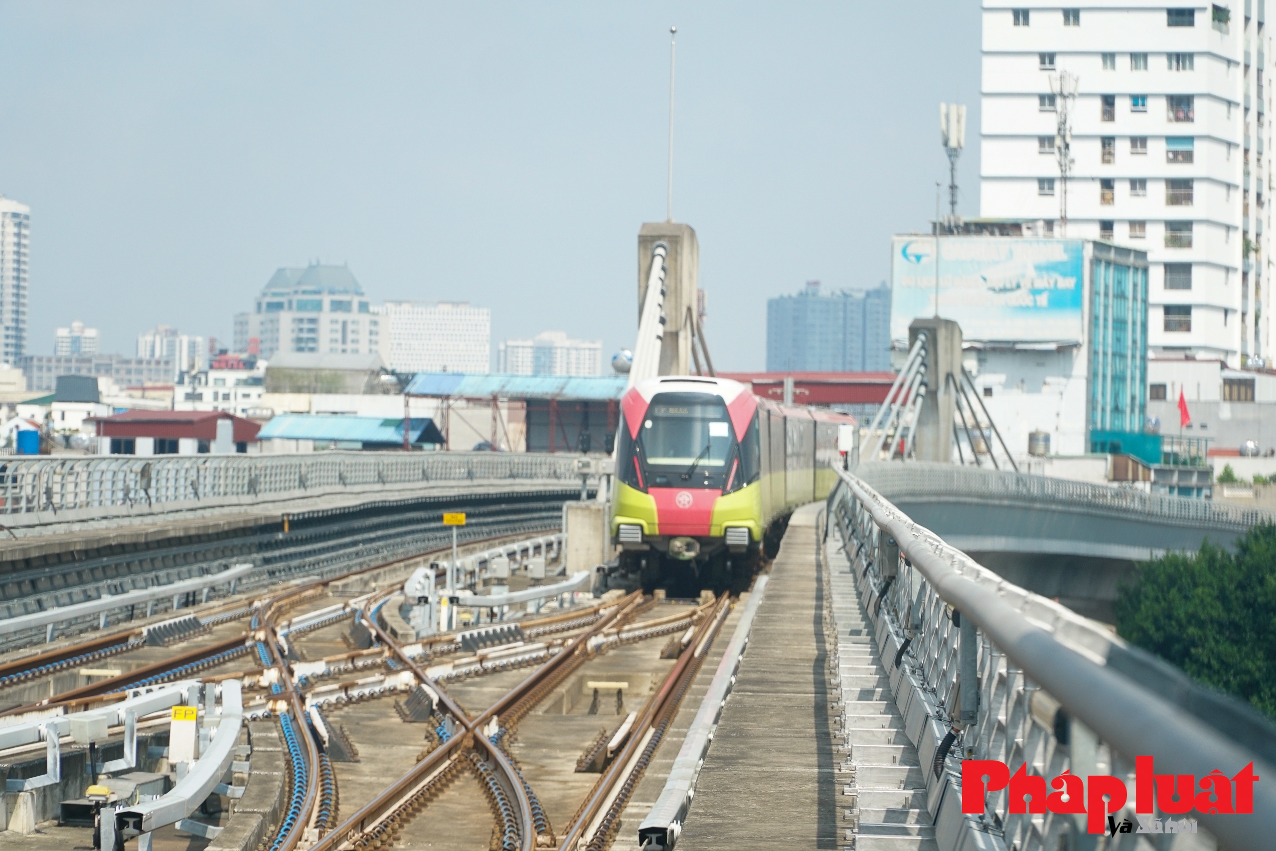 Thực tế trải nghiệm tàu Metro Nhổn - Ga Hà Nội trước ngày vận hành