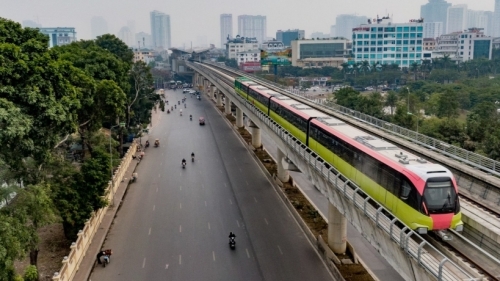 Tàu metro Nhổn - ga Hà Nội chính thức vận hành đón khách từ 8h ngày  8/8