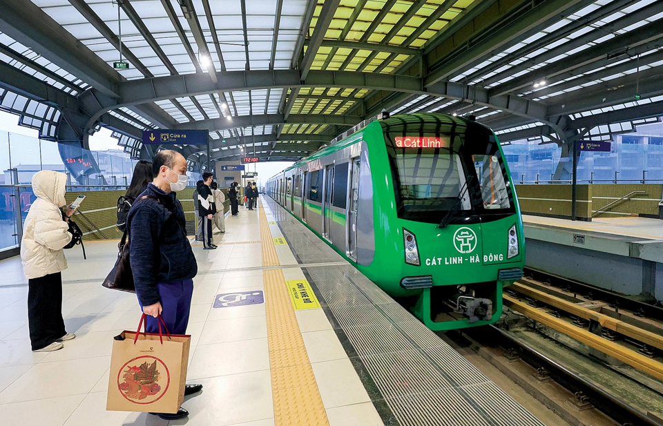 Hai tuyến đường sắt đô thị Cát Linh - Hà Đông và Nhổn - Ga Hà Nội đã tạo ra một bước ngoặt lớn trong việc giảm thiểu ùn tắc giao thông và ô nhiễm không khí tại Thủ đô.