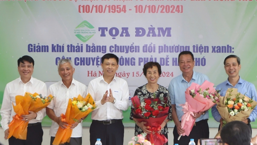 Tọa đàm: Giảm khí thải bằng chuyển đổi phương tiện xanh: câu chuyện không phải dễ hay khó