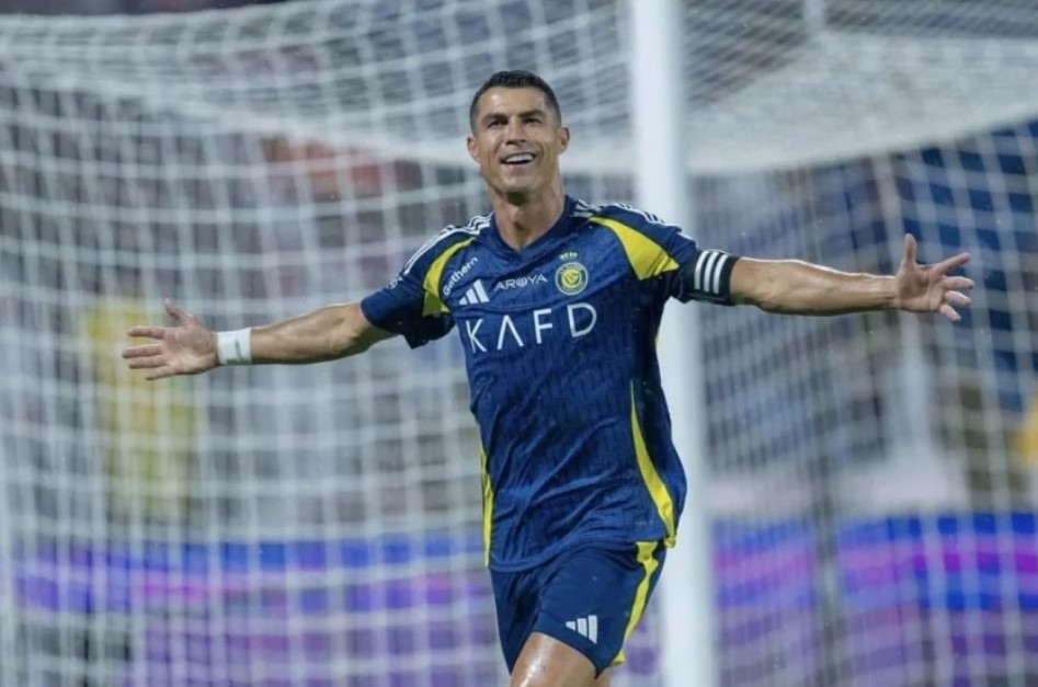 Ronaldo rực sáng, Al Nassr vào chung kết Siêu cúp Ả Rập