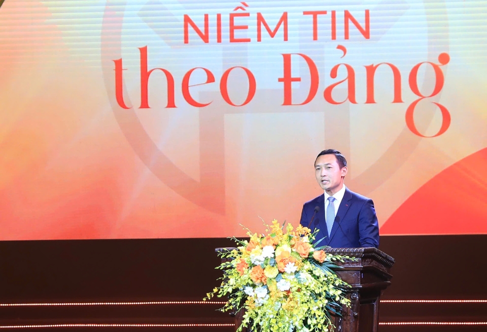 Trang trọng Chương trình chính luận nghệ thuật “Sáng mãi niềm tin theo Đảng”