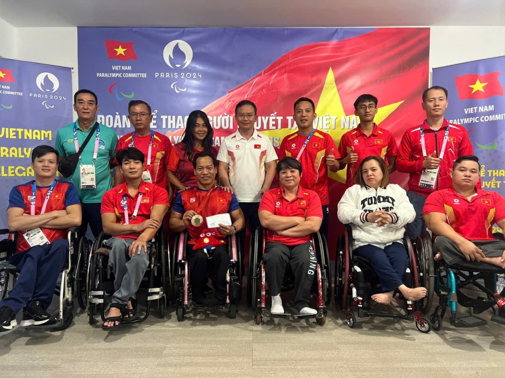 Đô cử Lê Văn Công và hành trình “vượt” chấn thương giành huy chương Đồng Paralympic Paris 2024